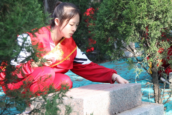 5主題團(tuán)日_縮小大小.JPG