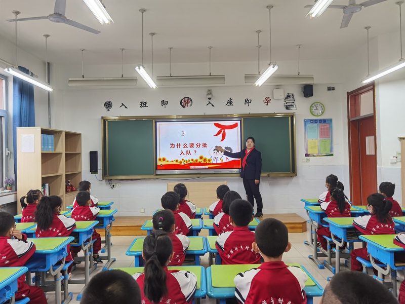 王寧隊(duì)課照片.jpg