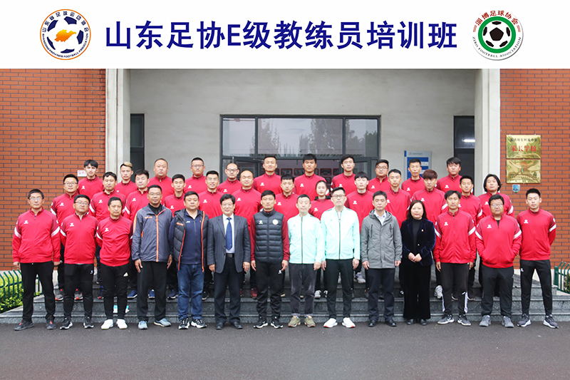 合影.jpg